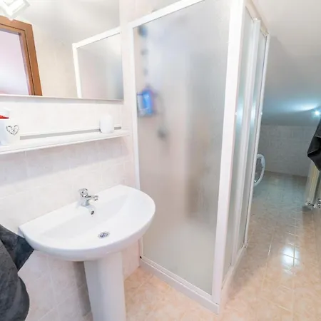 Saraghina Guest Holiday home *